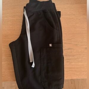 Figs women black pants